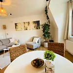 Cinema - 2-zi & Kueche, Balkon & Heimkino *