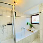 Cinema - 2-zi & Kueche, Balkon & Heimkino *