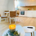 Cinema - 2-zi & Kueche, Balkon & Heimkino Lejlighed *