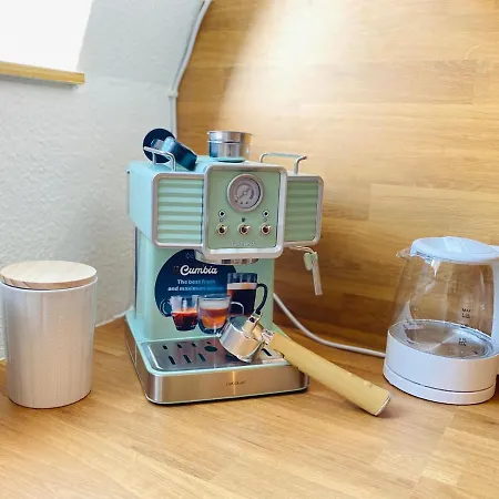 Home Cinema - 2-Zi & Kueche, Balkon & Heimkino