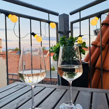 Cinema - Balcony - Wi-fi & Streams Apartment Magdeburg
