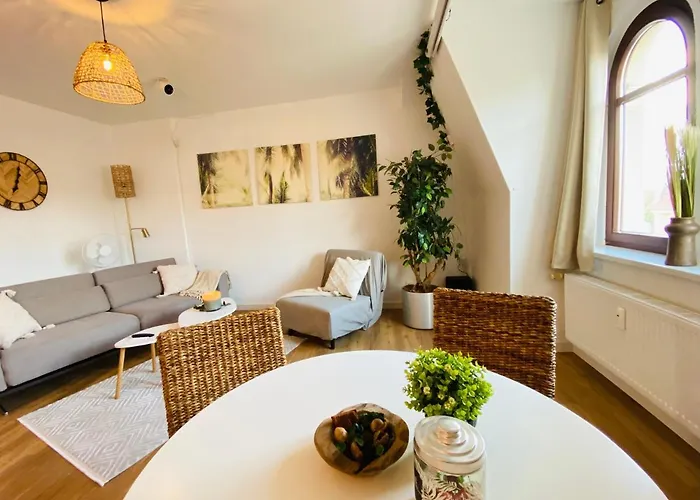 Home Cinema - 2-Zi & Kueche, Balkon & Heimkino *