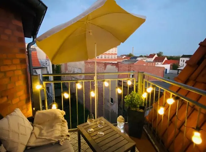 Apartamento Home Cinema - 2-Zi & Kueche, Balkon & Heimkino Magdeburgo