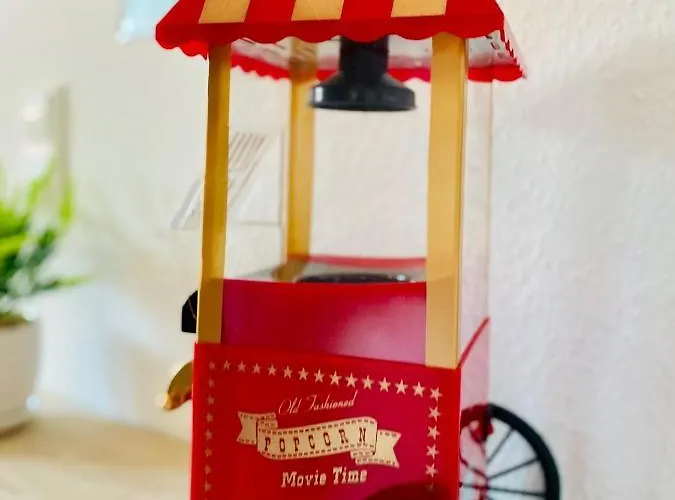 Home Cinema - 2-Zi & Kueche, Balkon & Heimkino Apartman Magdeburg