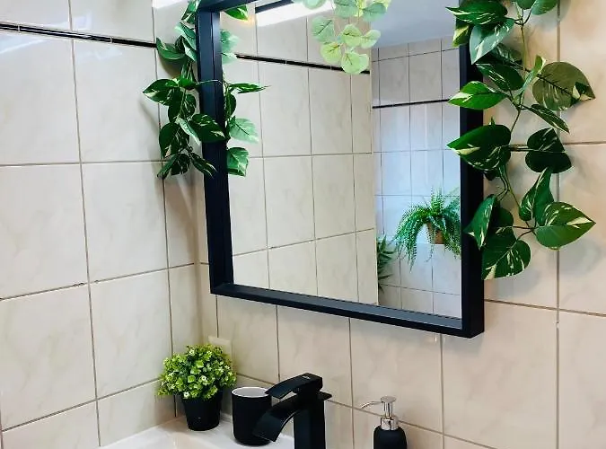 Home Cinema - 2-Zi & Kueche, Balkon & Heimkino Apartamento Magdeburgo